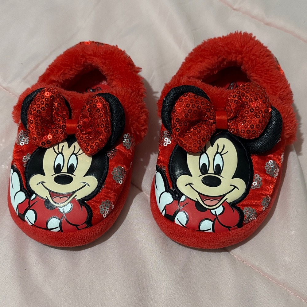 Disney Minnie Mouse Sparkly Red Slippers